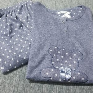 Conjunto de Pijamas de Lunares con Diseño de Osito
